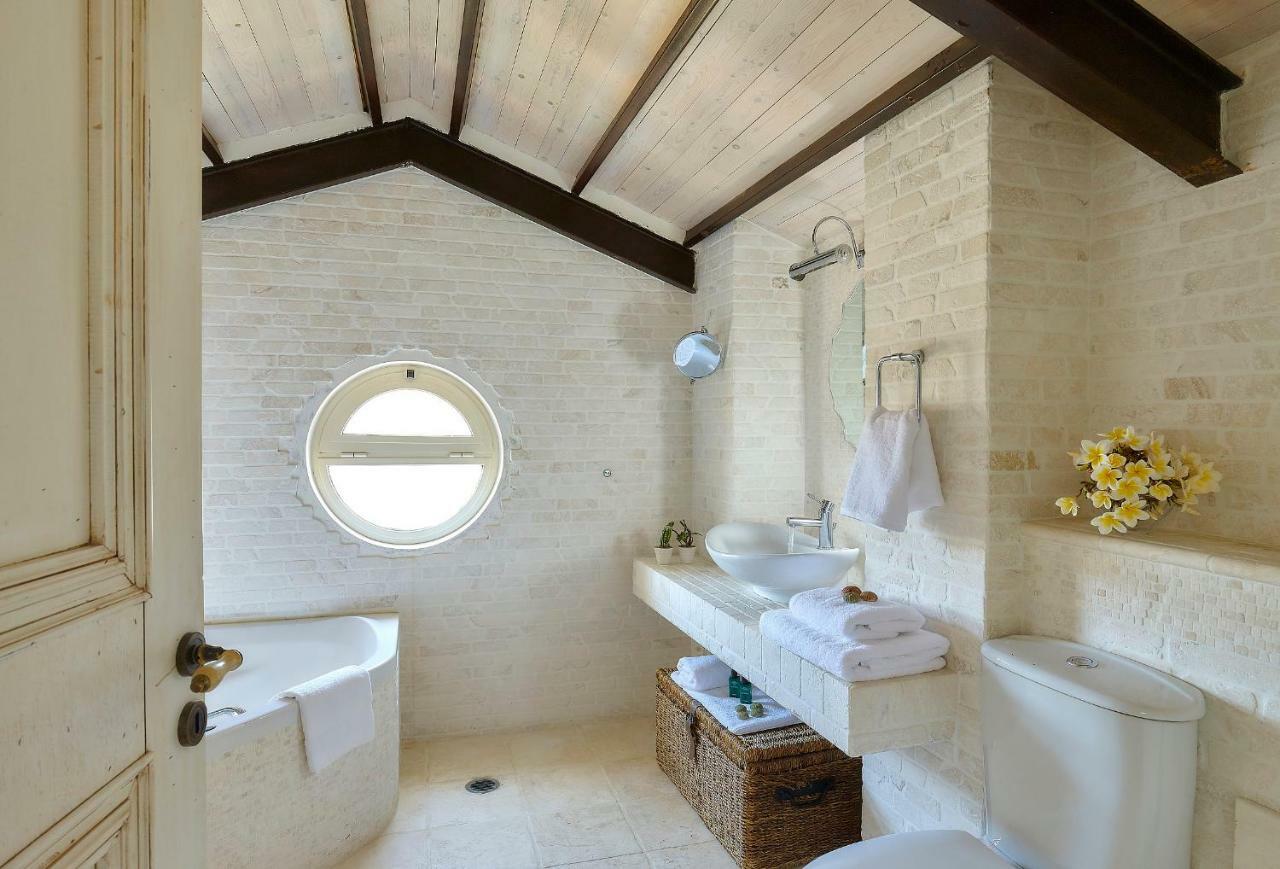 Villa Living E-Motion Gournes Gouvon Экстерьер фото
